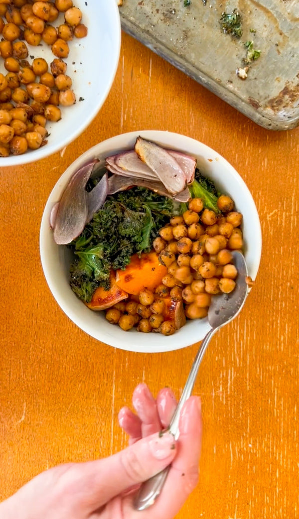 Buddha Bowl with Herby Cashew